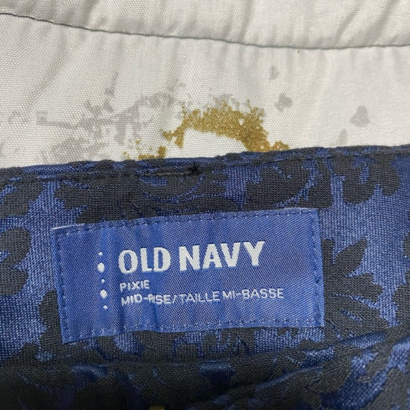 Old Navy pants - Picture 2 of 5